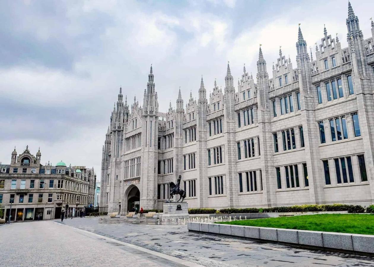 Spacious 1-bed Centre In Aberdeen