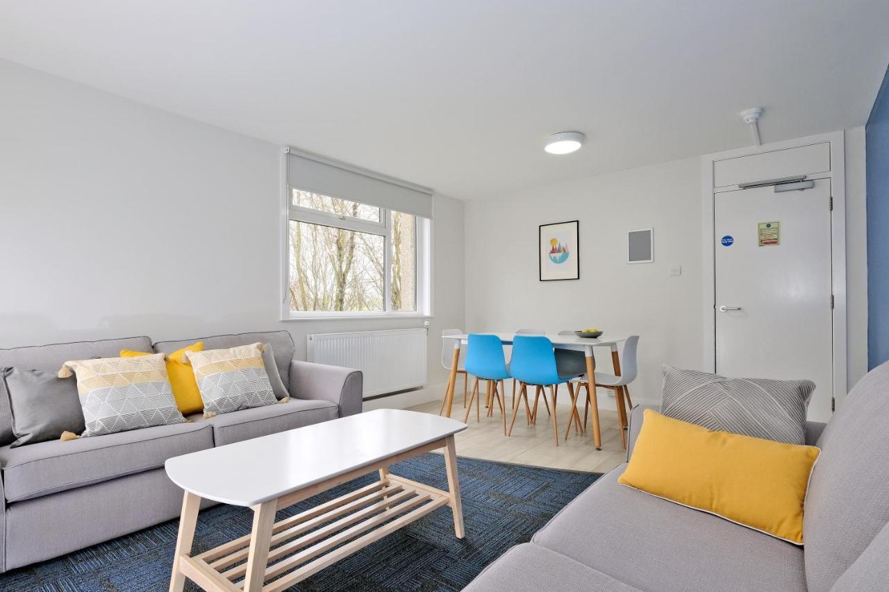Apartment Cooper Court *