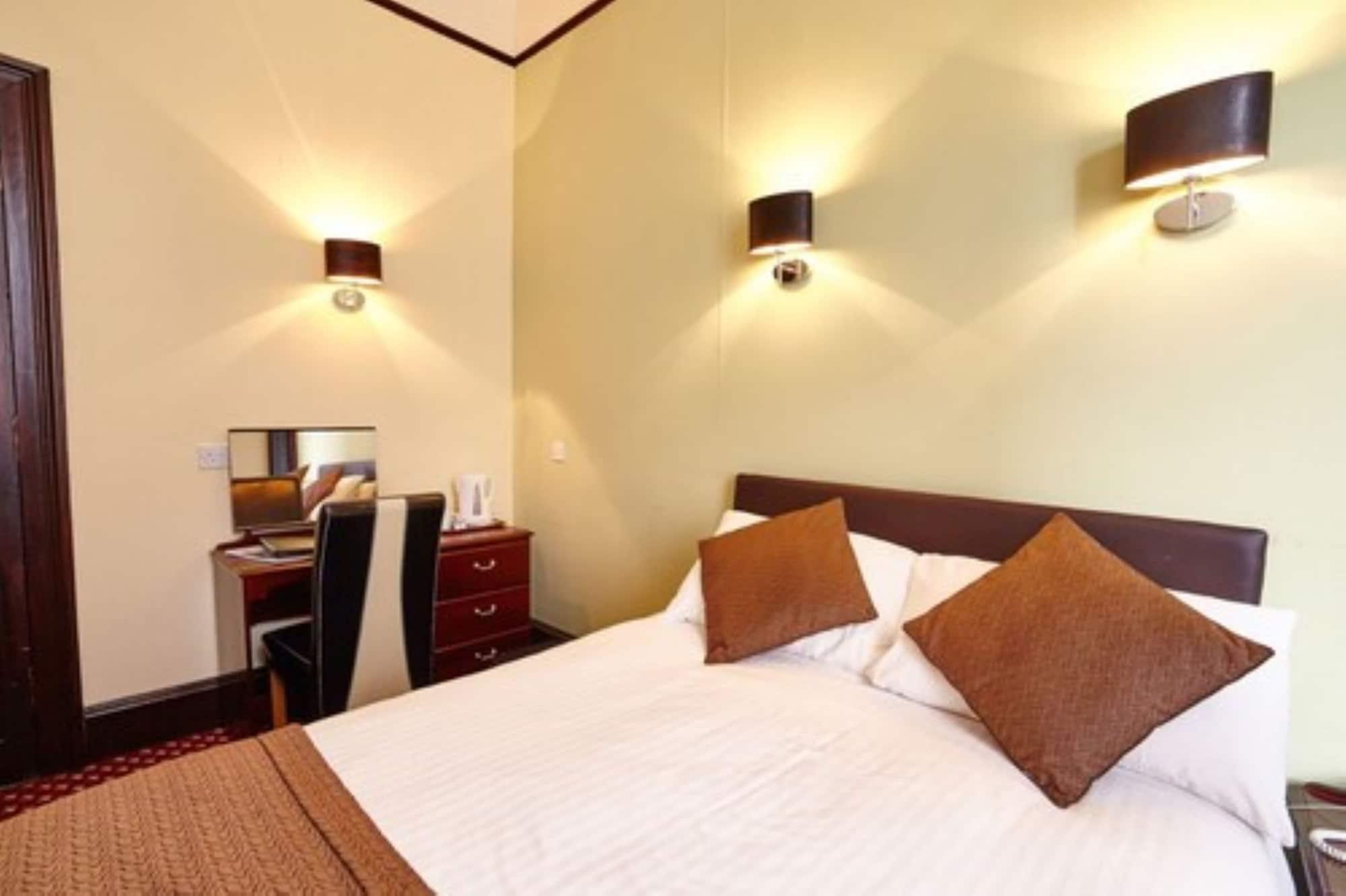 Hotel The Station 3*