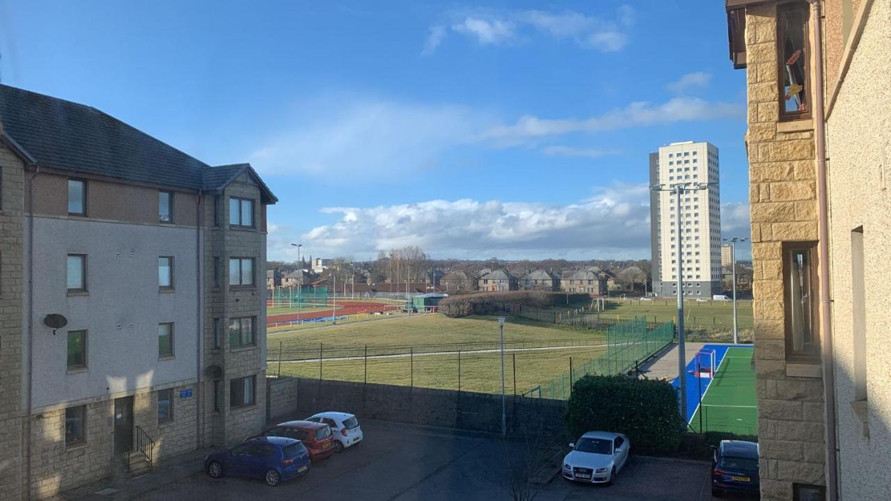 Lovely 2-bedroom Apartment, Free Wifi & Car Park * Aberdeen
