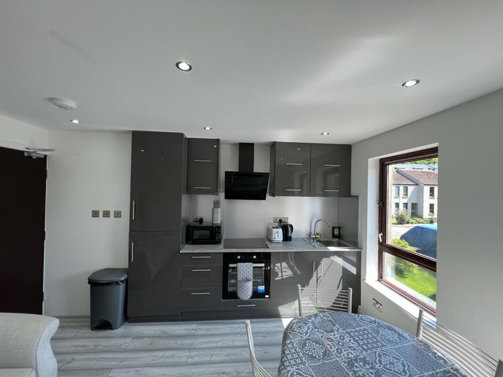 Lovely 3-bedroom Flat With Free Parking Aberdeen