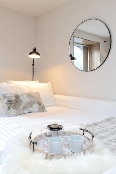 Silver Stone - In The Heart Of Apartment