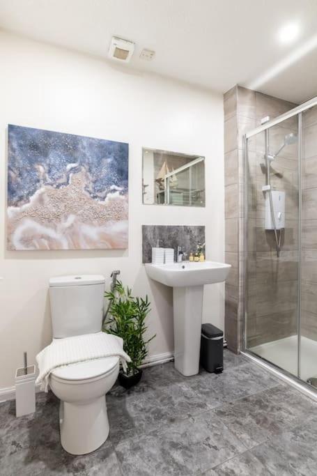 Silver Stone - In The Heart Of Apartment
