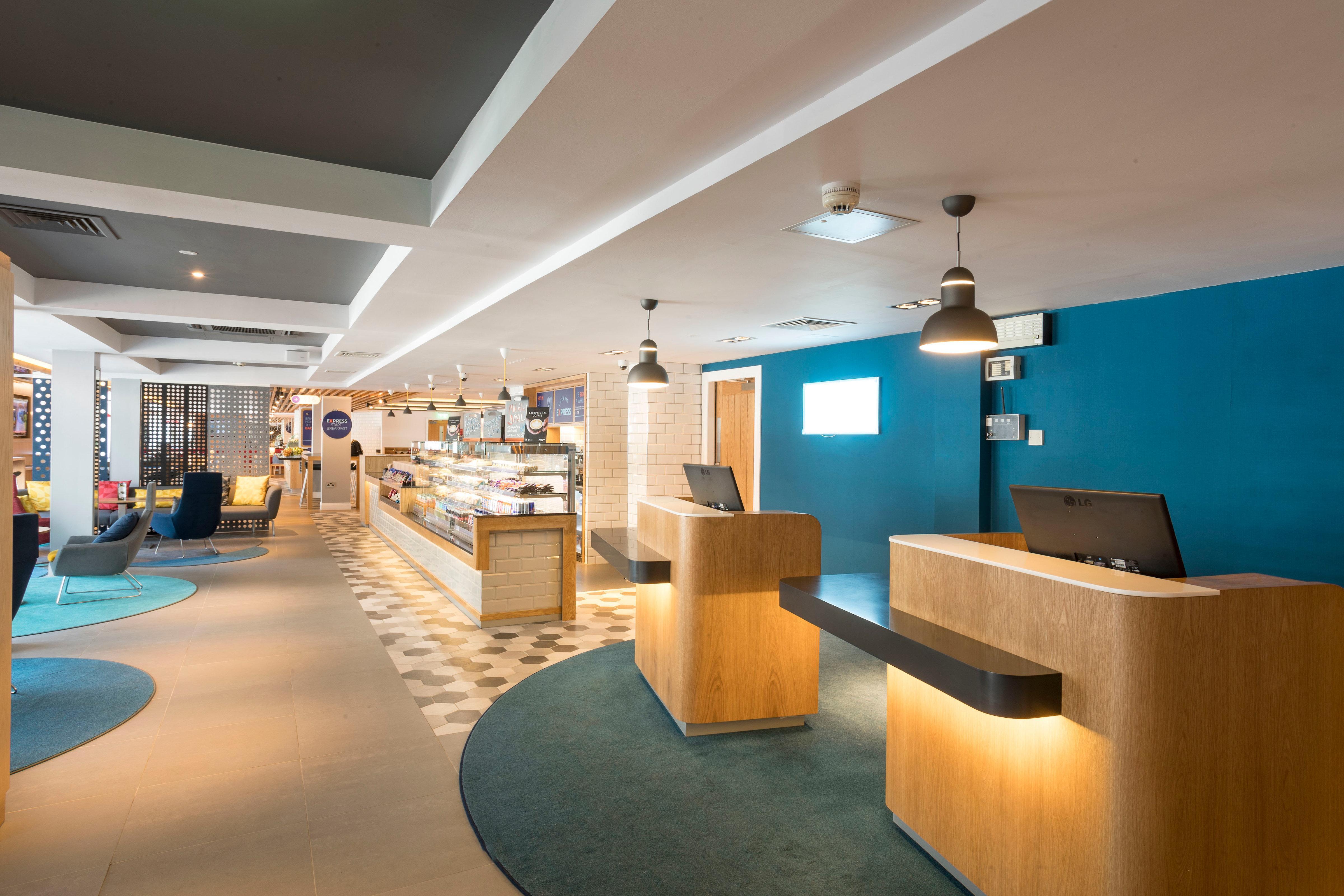 Express Centre By Ihg 3*