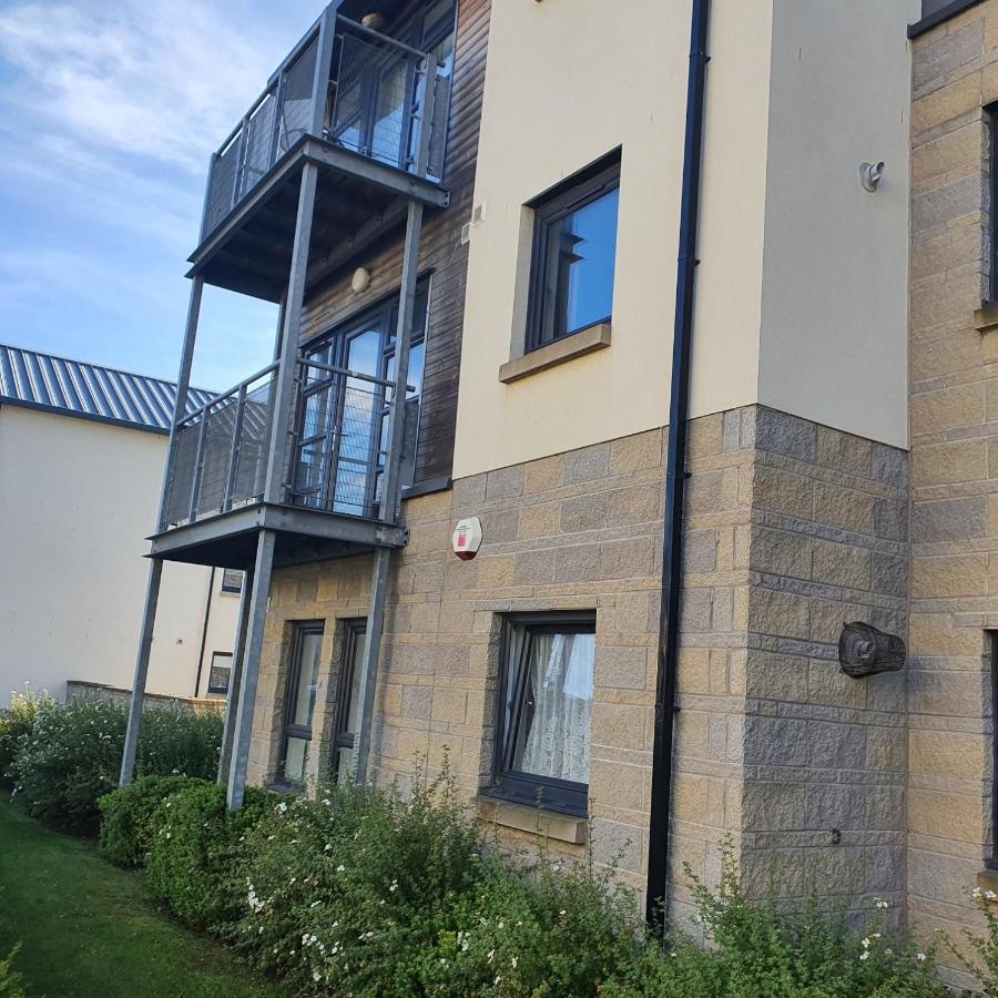 2-bedroom Back Hilton Area - Ground Floor, Center Apartment Aberdeen