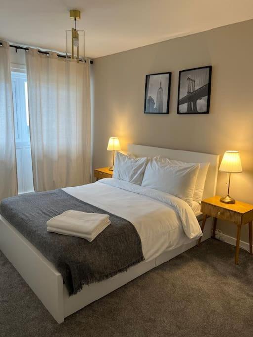 Stunning 2-bed In The Heart Of Aberdeen* * Aberdeen
