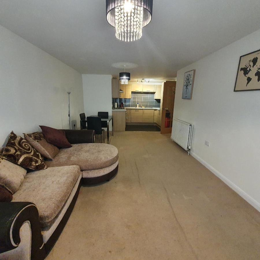 Apartment 2-bedroom Back Hilton Area - Ground Floor, Center *