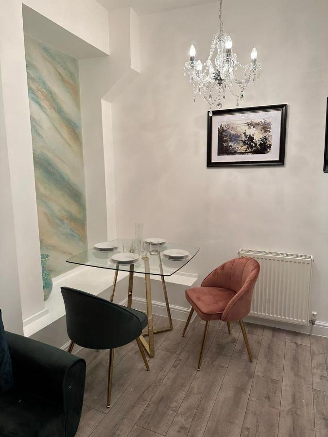 Apartamento Amazing Getaways - The Place For With Free Parking Aberdeen