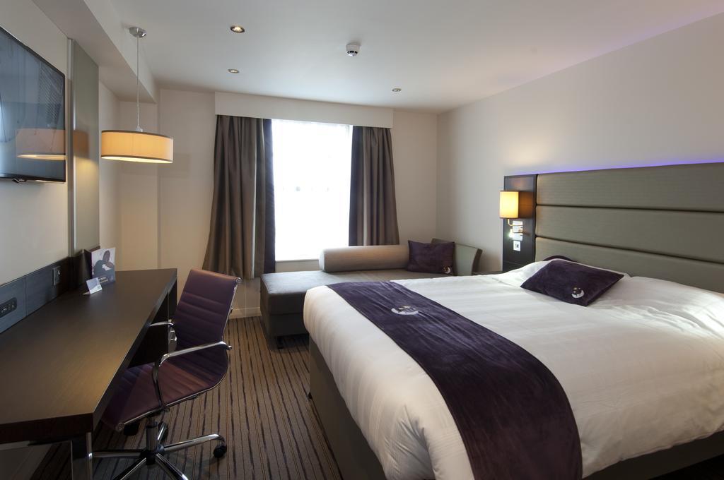 Hotel Premier - Anderson Drive