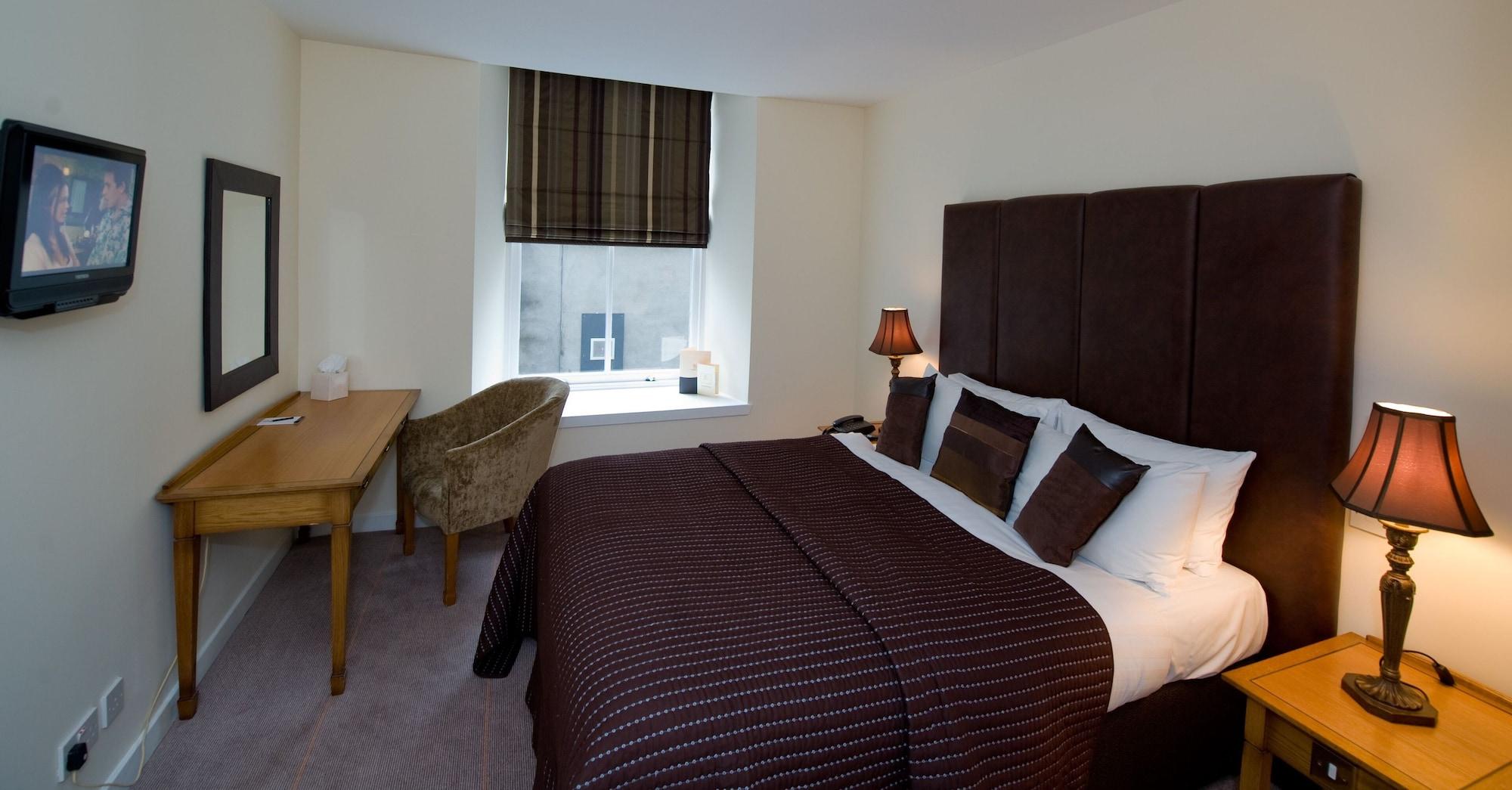 Douglas 3* Aberdeen