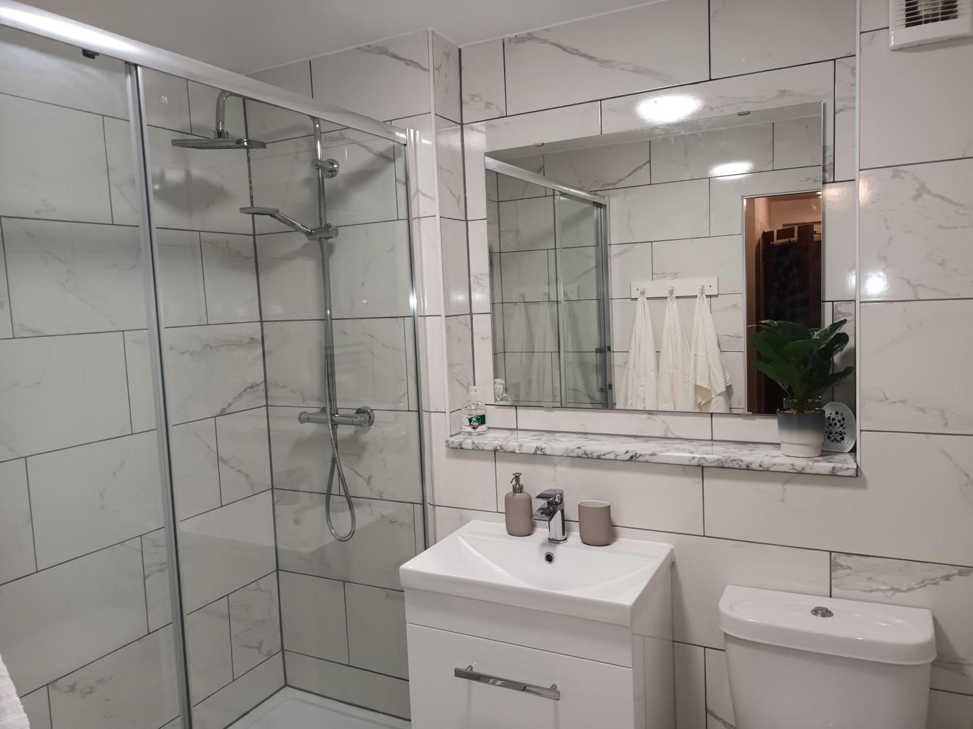 Apartment Spacious Elegant 2-br In Centre *