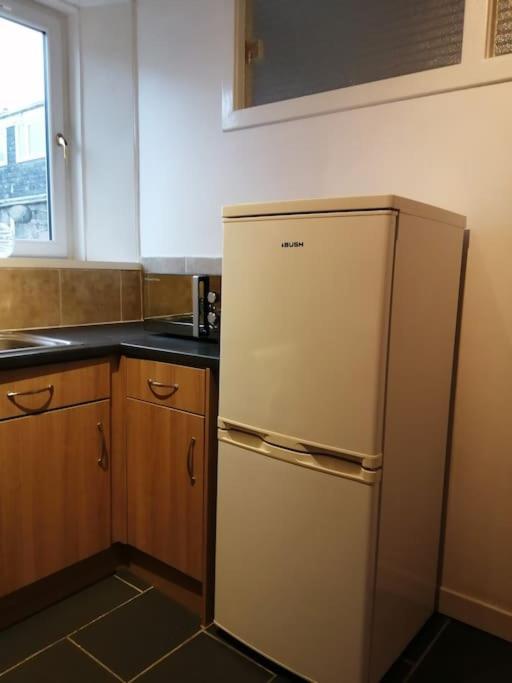 Stylish One Bed Flat With Private Parking