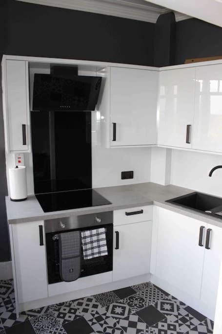 Executive Floor 1 Bedroom Apartment Aberdeen