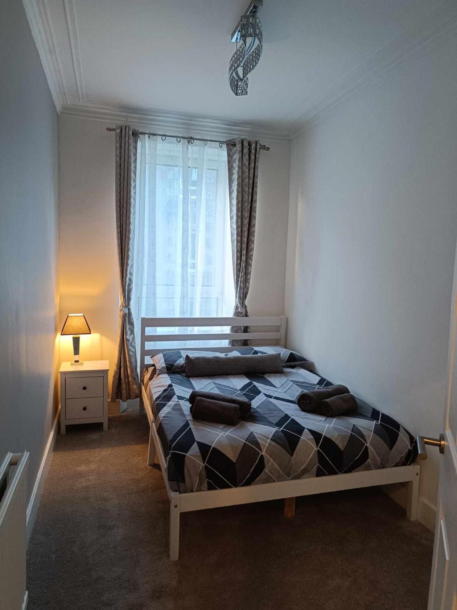 Urquhart Road 40 A Flat 1 *