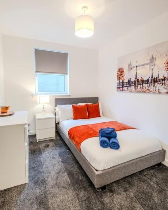 Location, Private Parking, Free Netflix