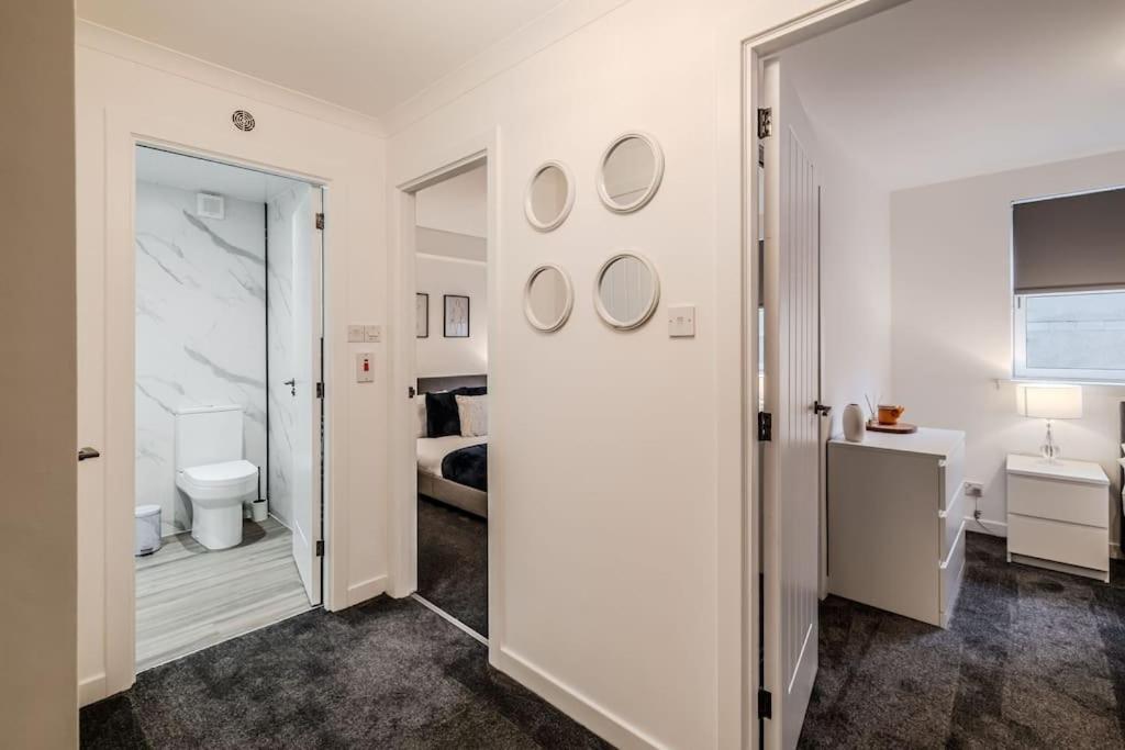 Location, Private Parking, Free Netflix Aberdeen