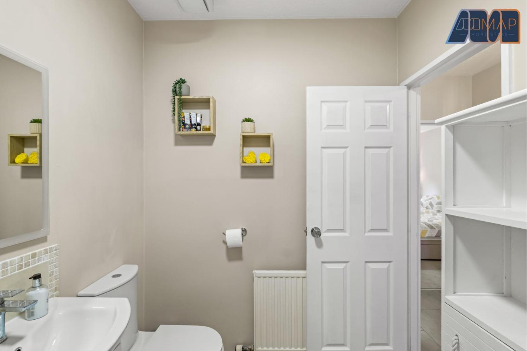 Modern In Whitehall Road Apartment Aberdeen