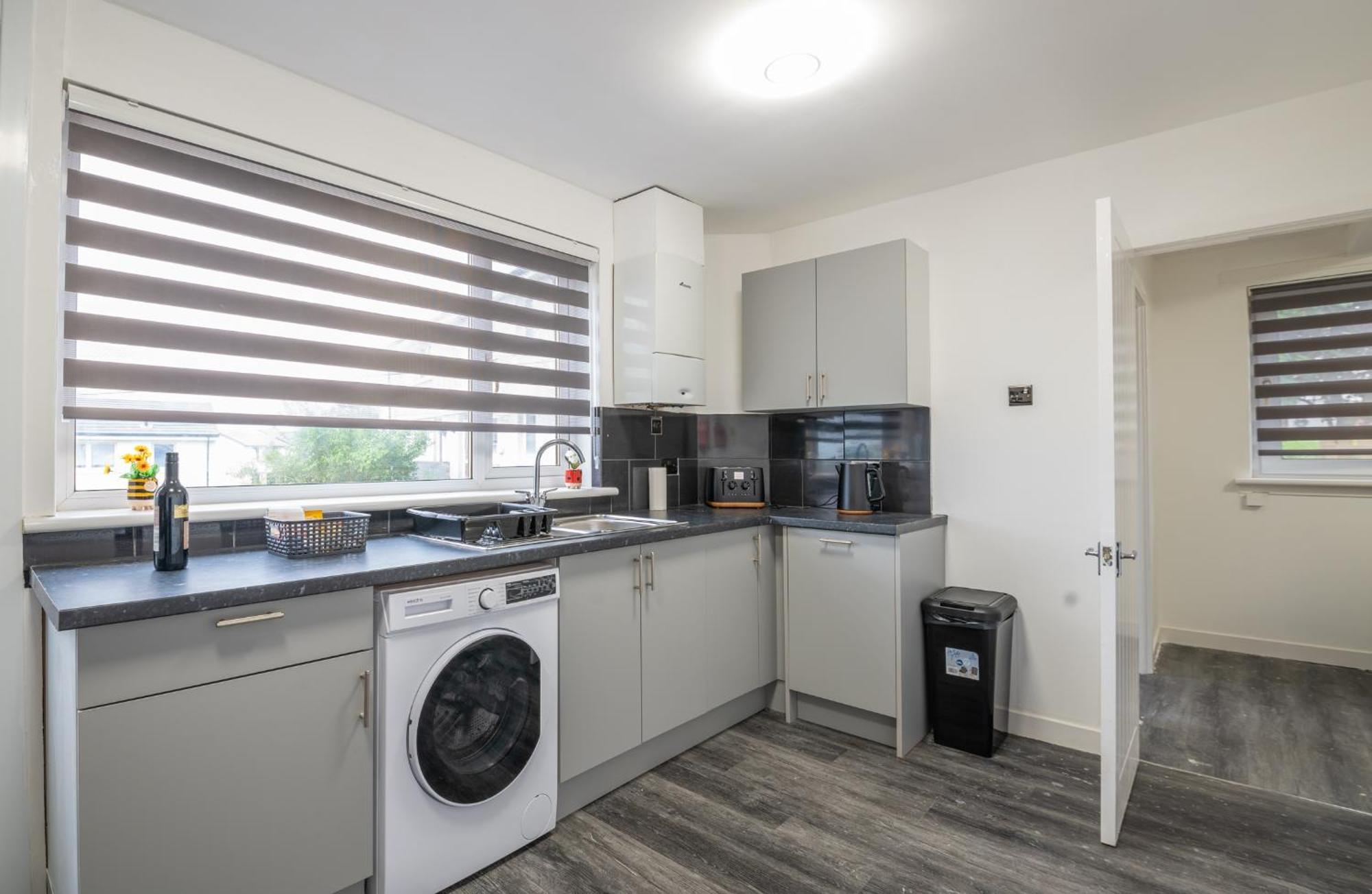 An Elegant 3 Bedroom House Holiday home Aberdeen