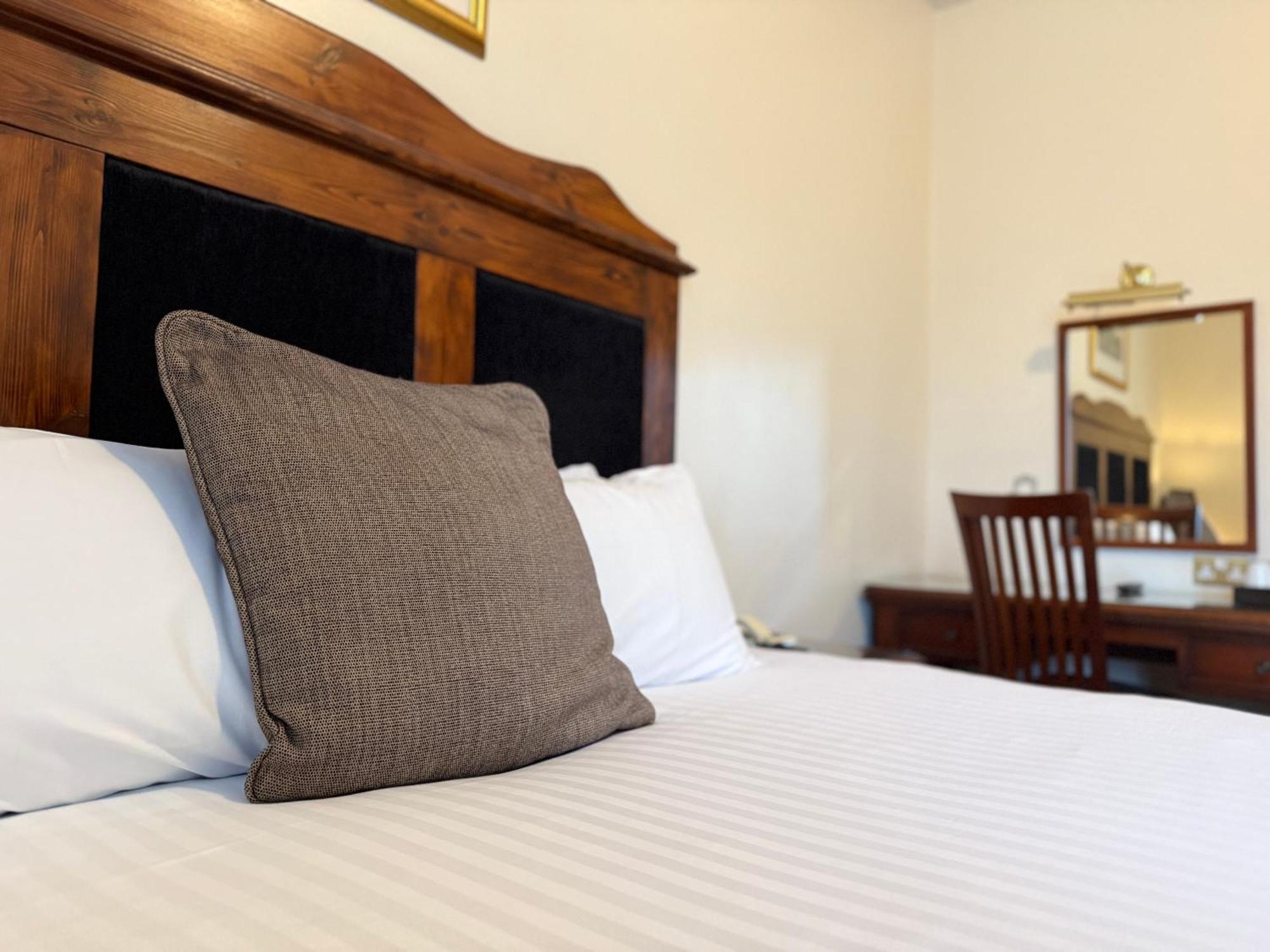 Douglas Hotel Aberdeen