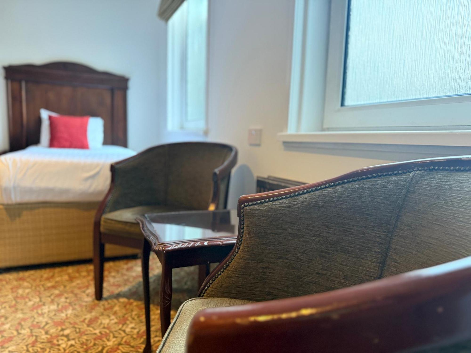 Hotel Douglas