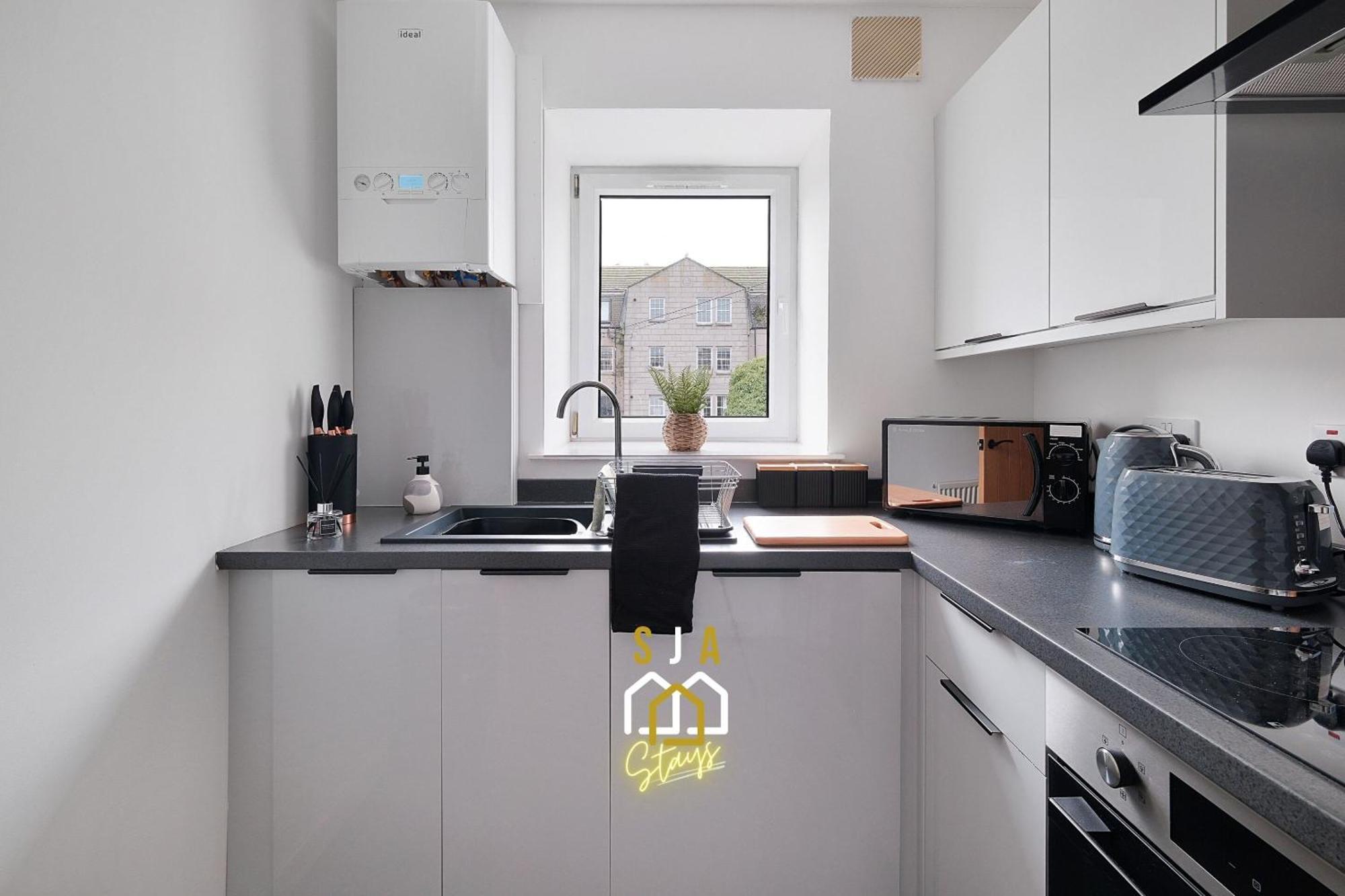 Dee Street - Sja - Modern 2 Bed Apartment *
