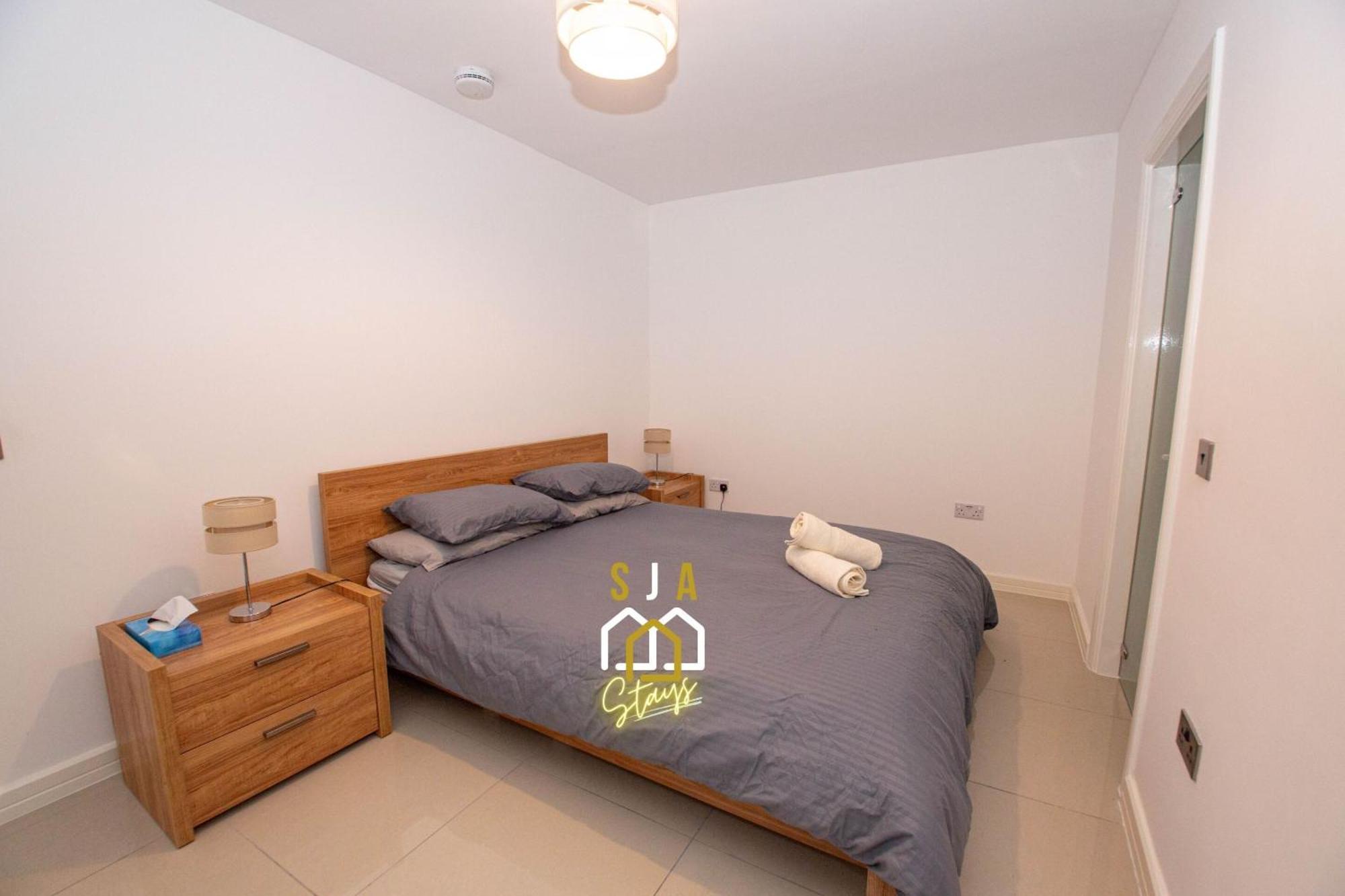 Apartment Affleck 1 - Sja - Modern 2 Bed - With Parking *