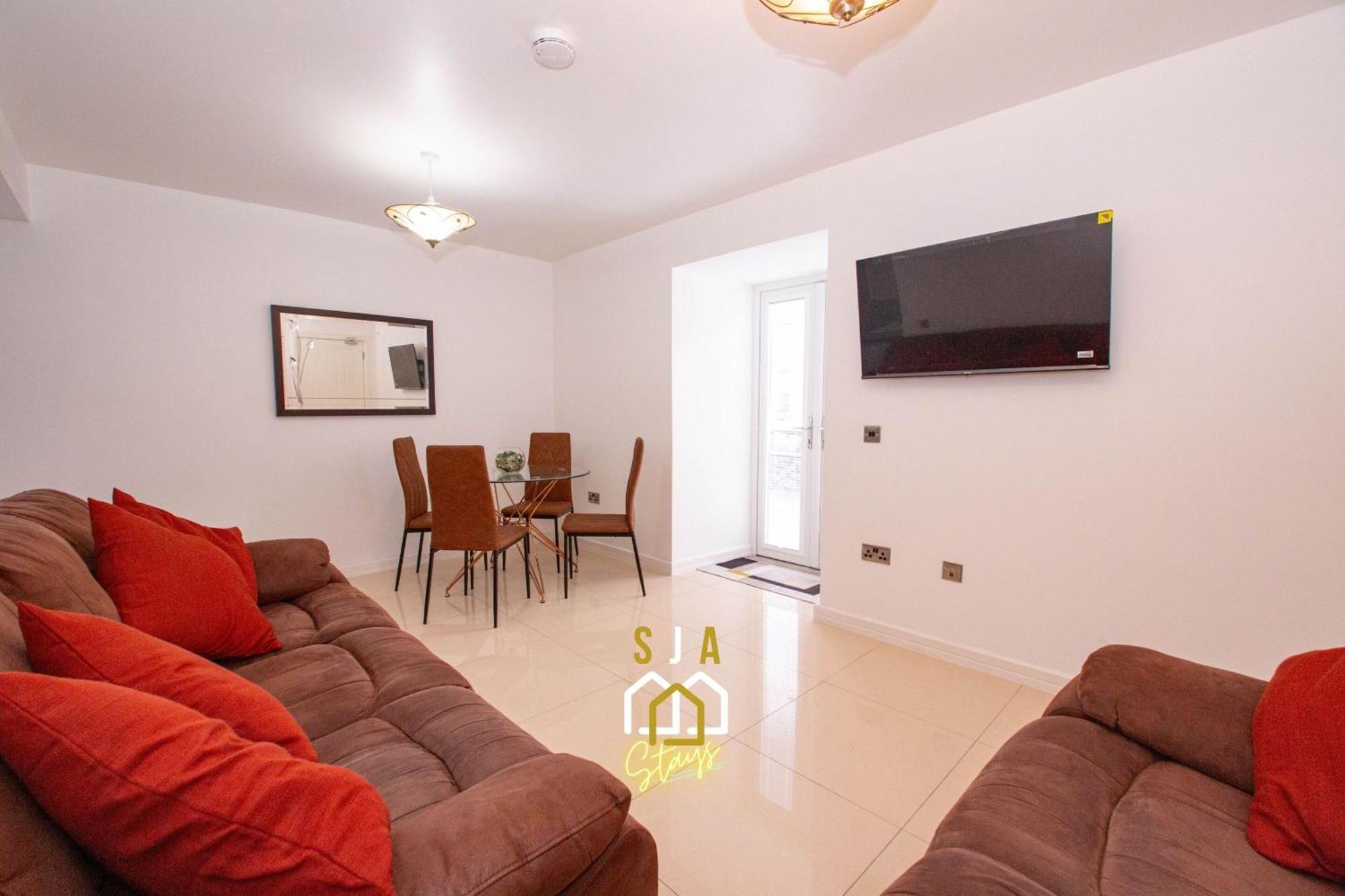 Affleck 1 - Sja - Modern 2 Bed - With Parking *