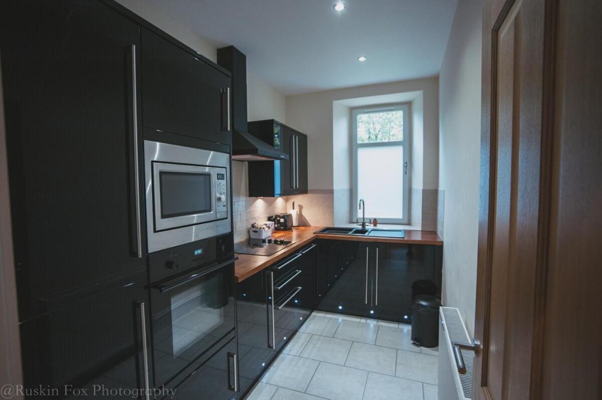 C Apartment *
