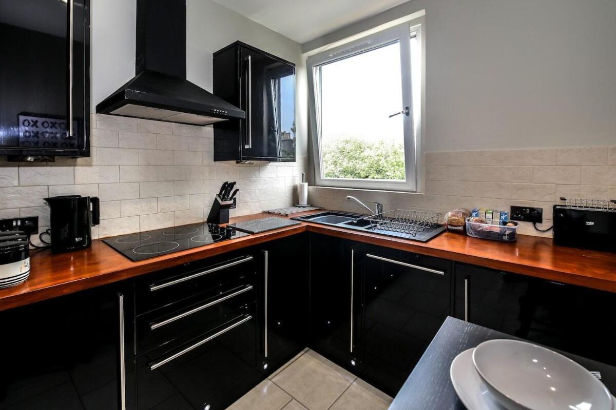 Apartment F *