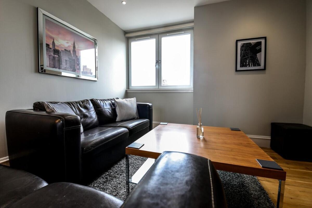 F Apartment *