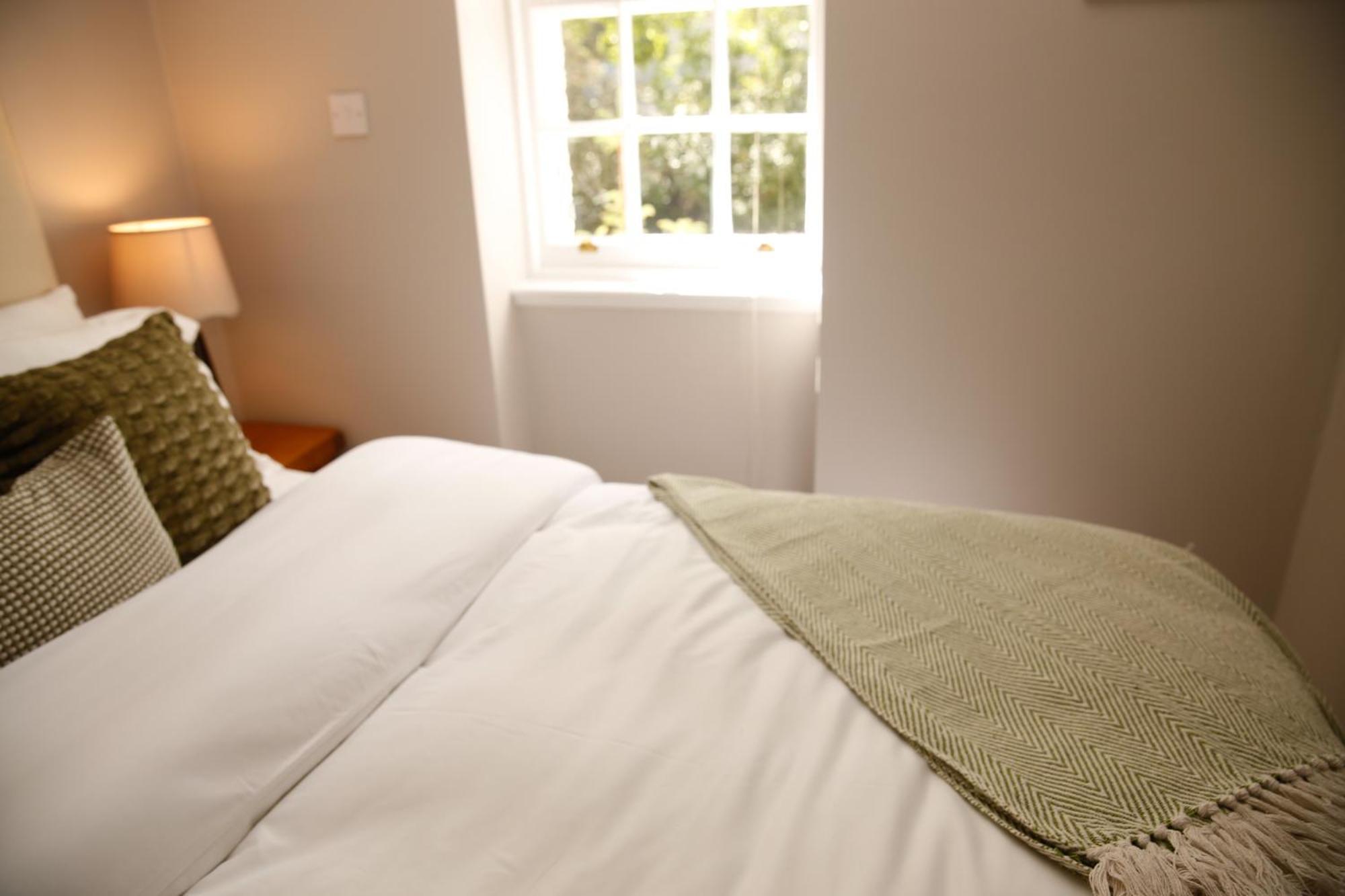 Snow Cottage, Old Aberdeen, 3 Bedroom Luxury * Aberdeen