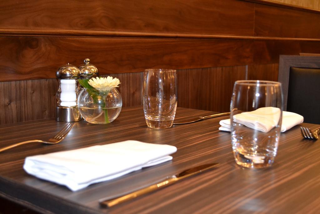 Atholl Hotel 4*