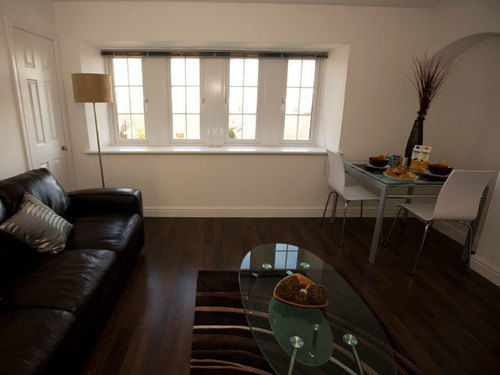 Serviced - The Apartment *