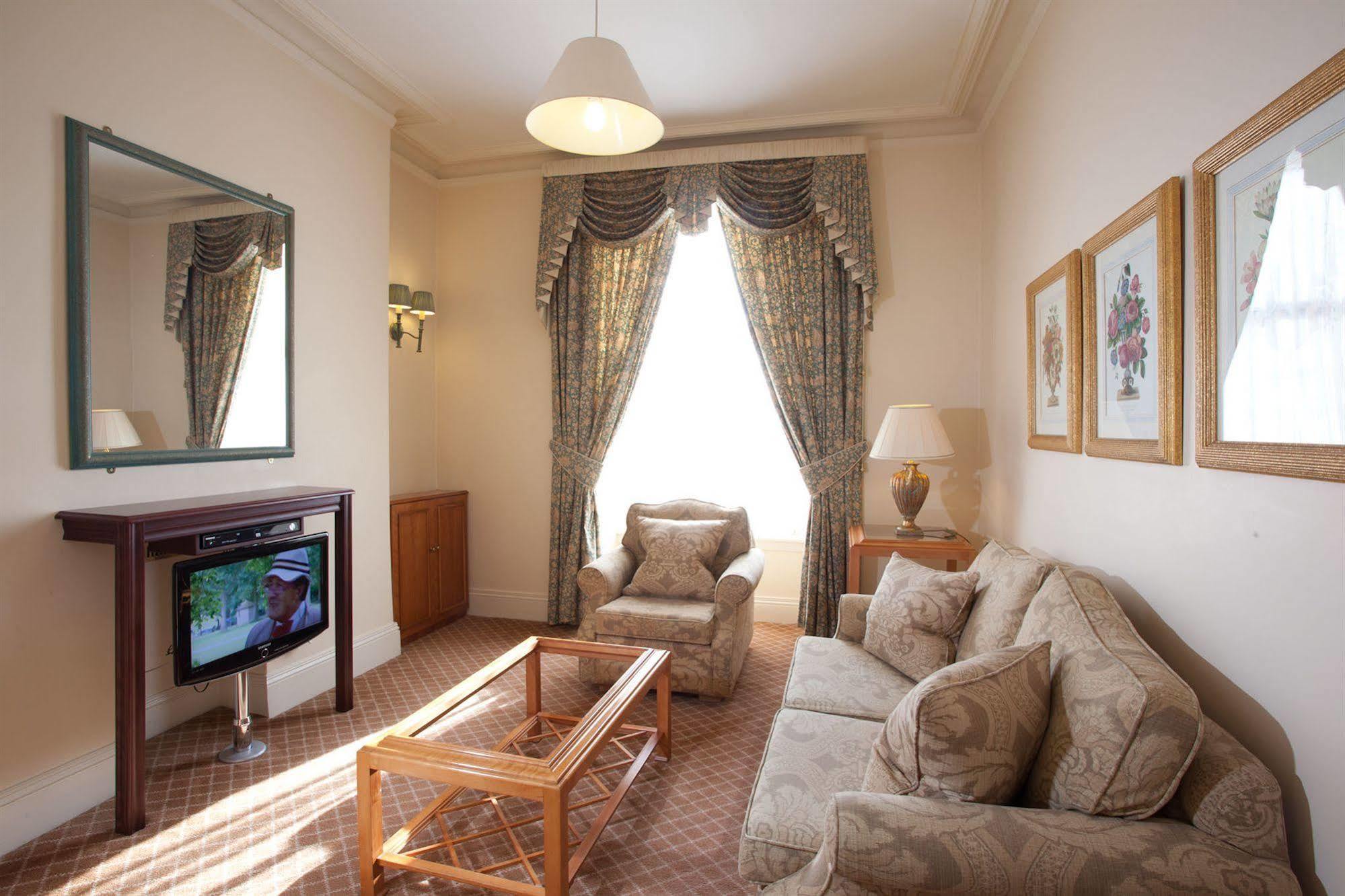Skene House - Holburn Aberdeen
