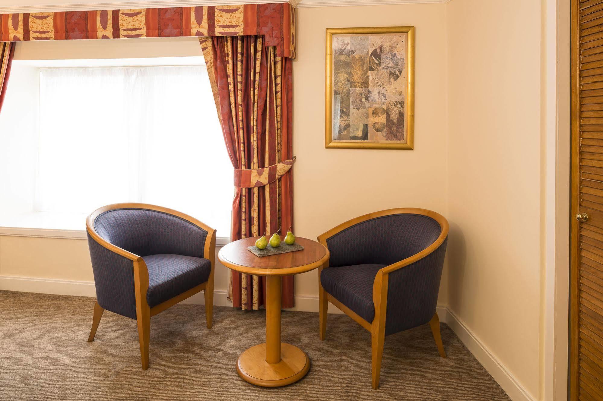 Copthorne 4*