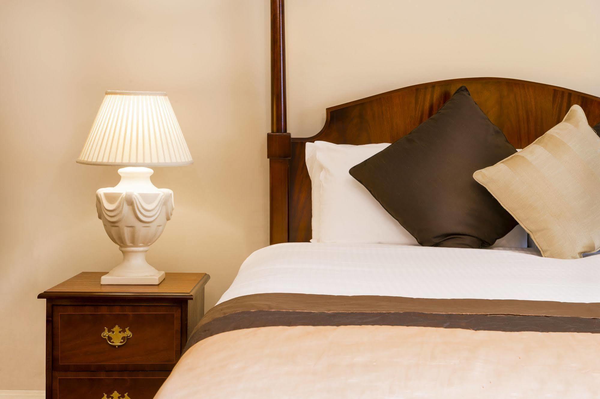 Copthorne Hotel 4*