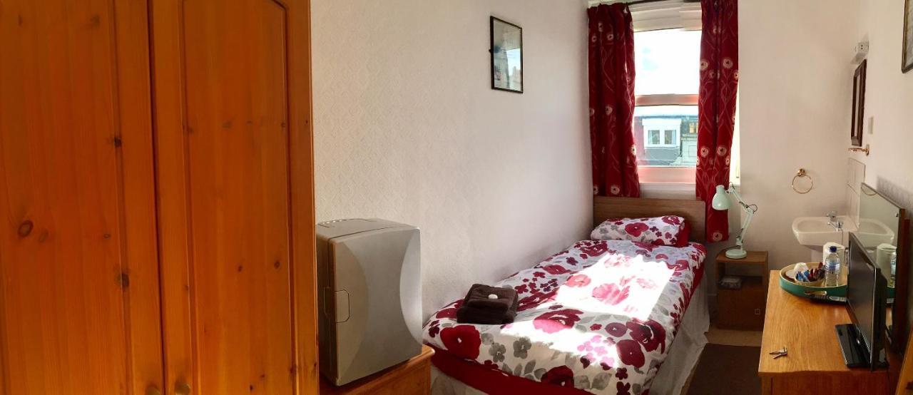 Guest house Antrim *