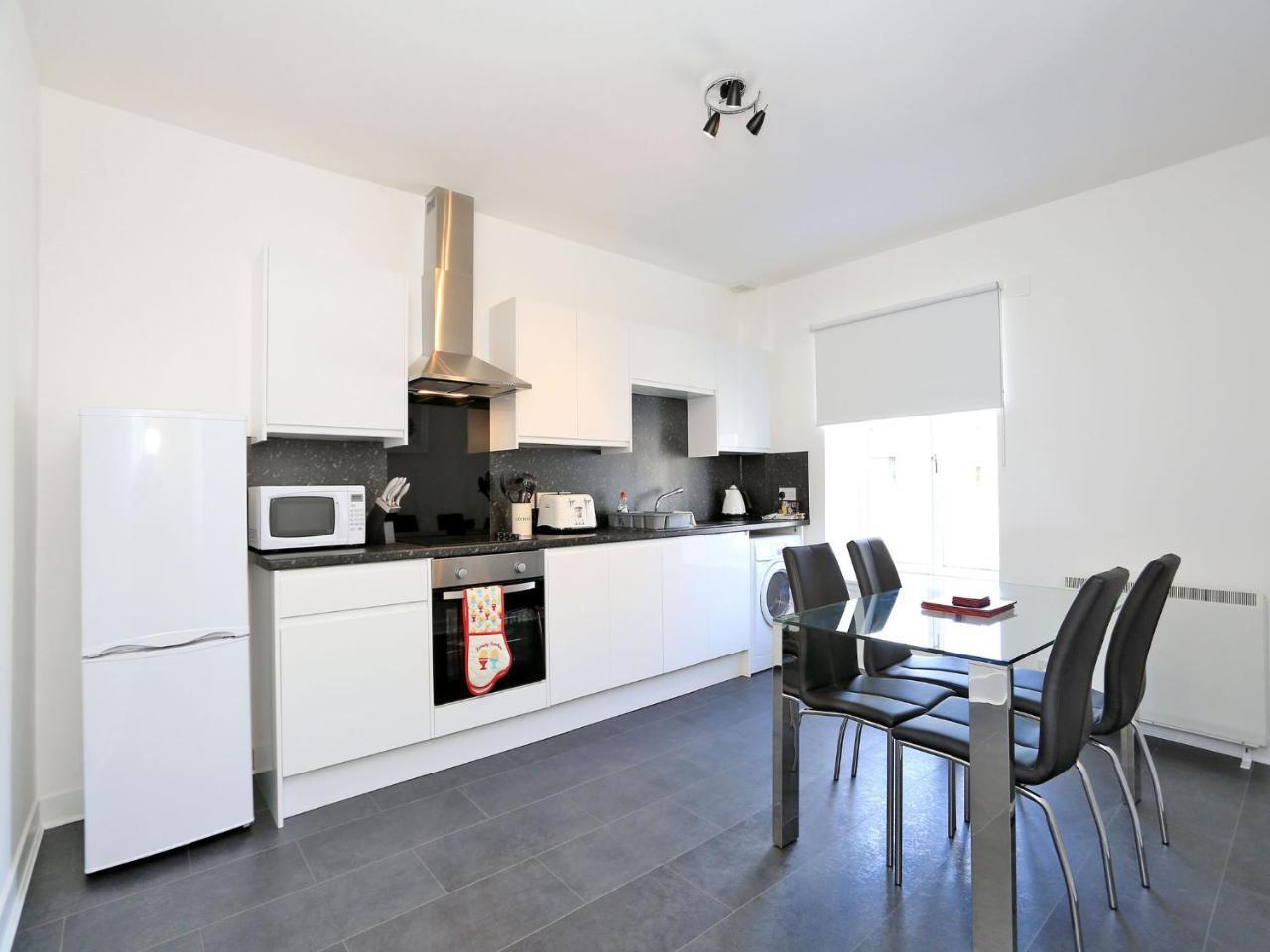 Aberdeen Aparthotel 3*