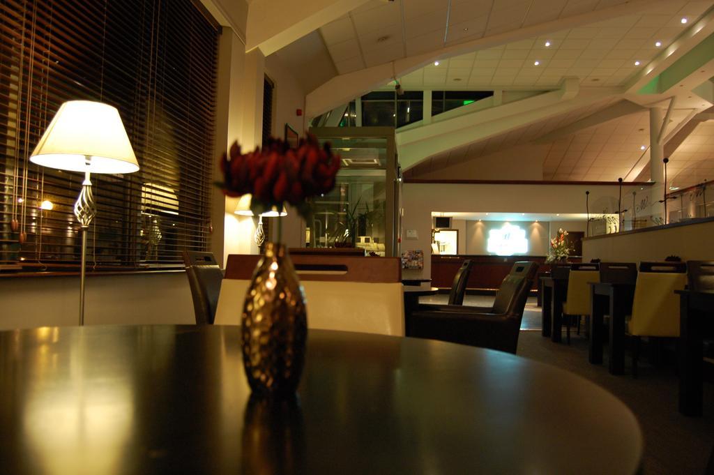 - Exhibition Centre Hotel