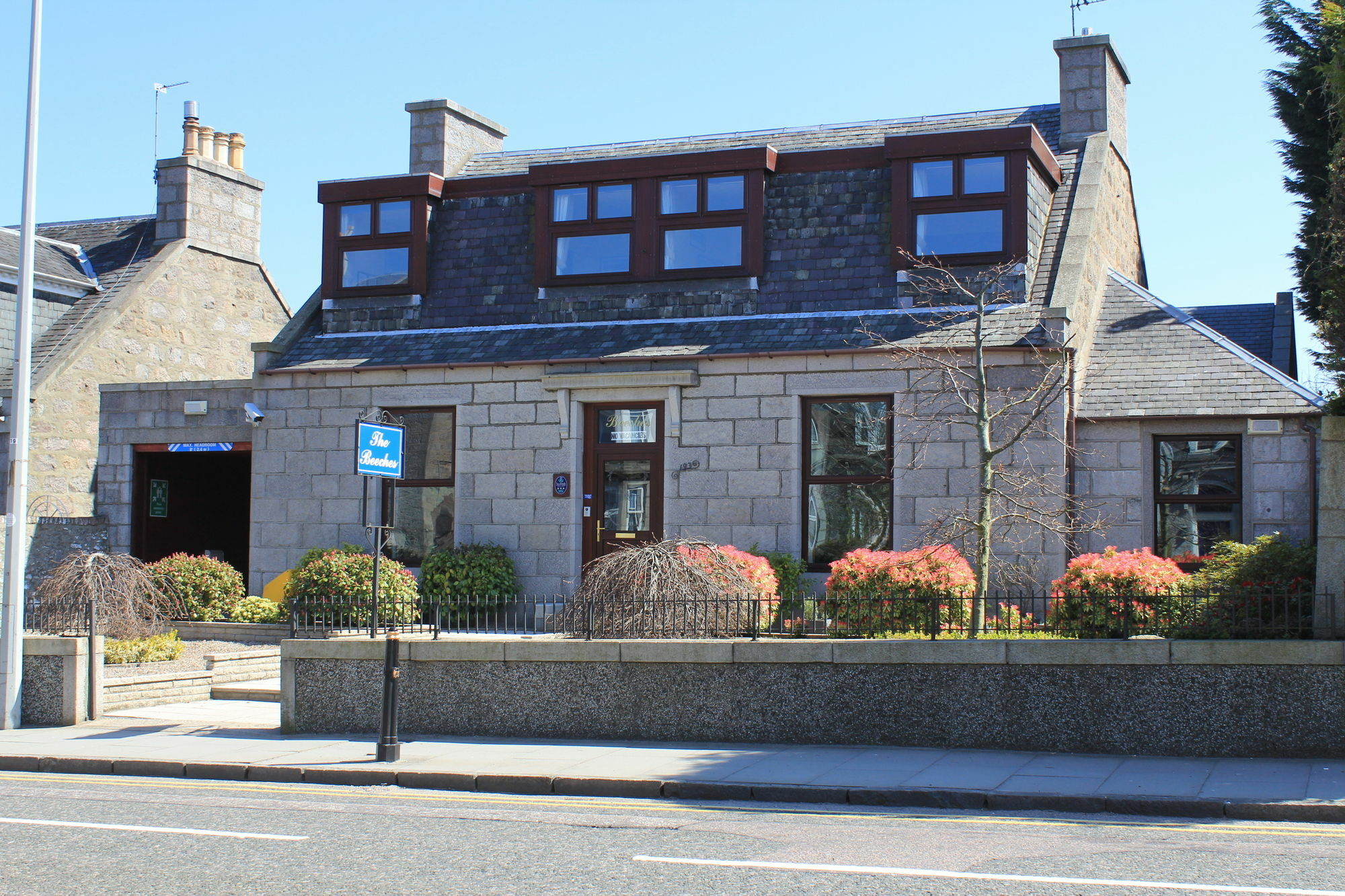 Beeches Guest house 3*