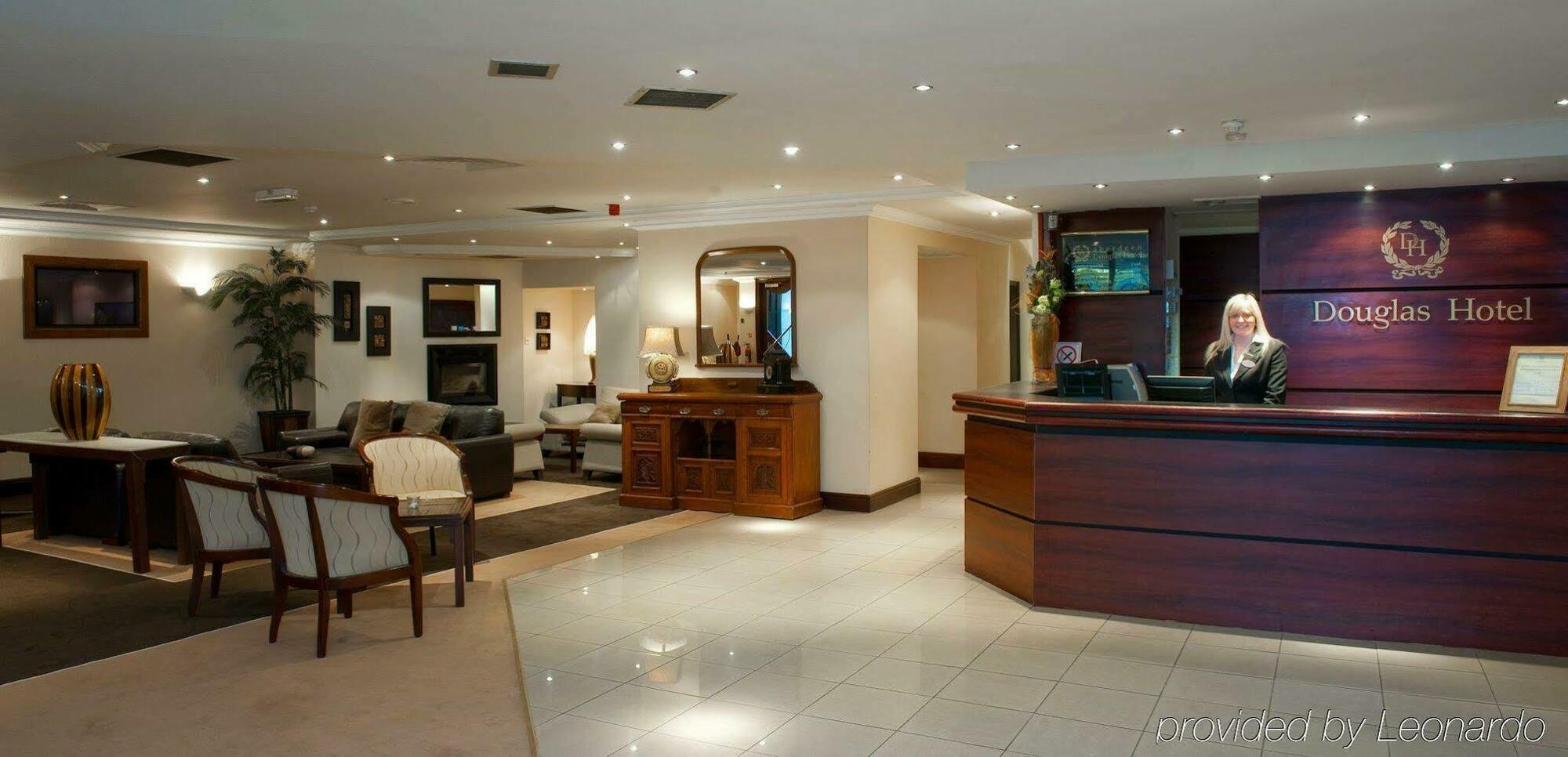 Douglas Hotel