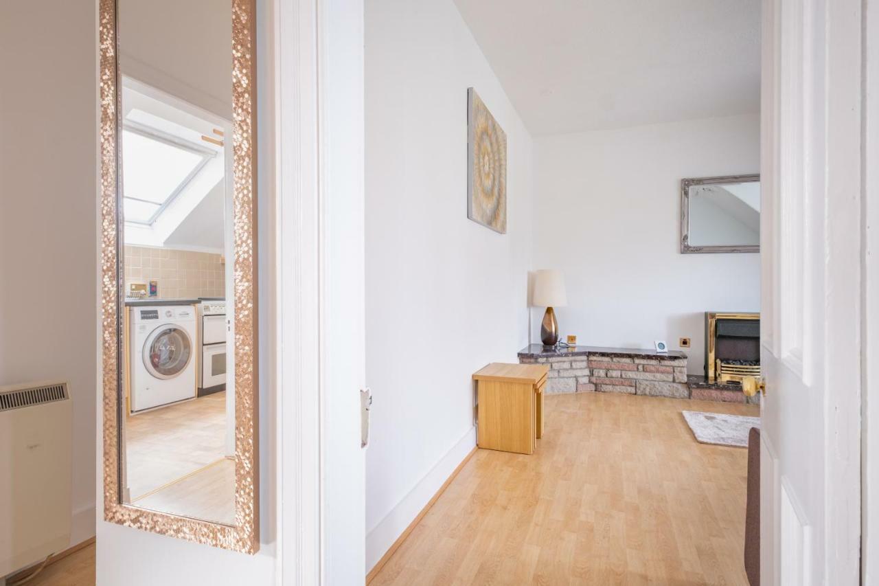 2 Bedroom At Sensational Serviced - Clifton Road Aberdeen