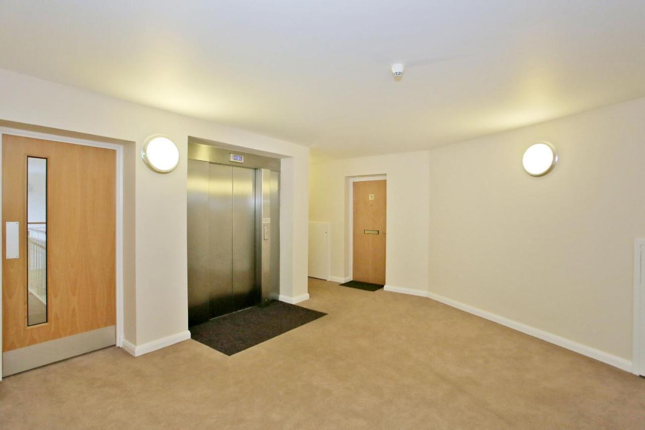 Orange - Kepplestone Apartment Aberdeen