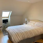 Crayford\'S Guest House