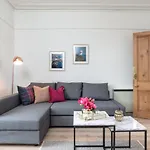 West Mount Apartments