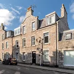 West Mount Apartments