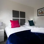 Parkhill Luxury Serviced Apartments - Hilton Campus