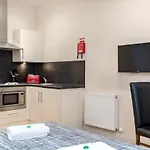 Victoria Court Suites - Aberdeen