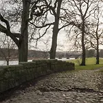 Marks At The Manor Luxury Riverside Apartments - Sleeps Up To 4, With Parking And Sky Tv