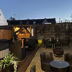 Rural Chapel Cottage Near Airport Bar & Hot Tub